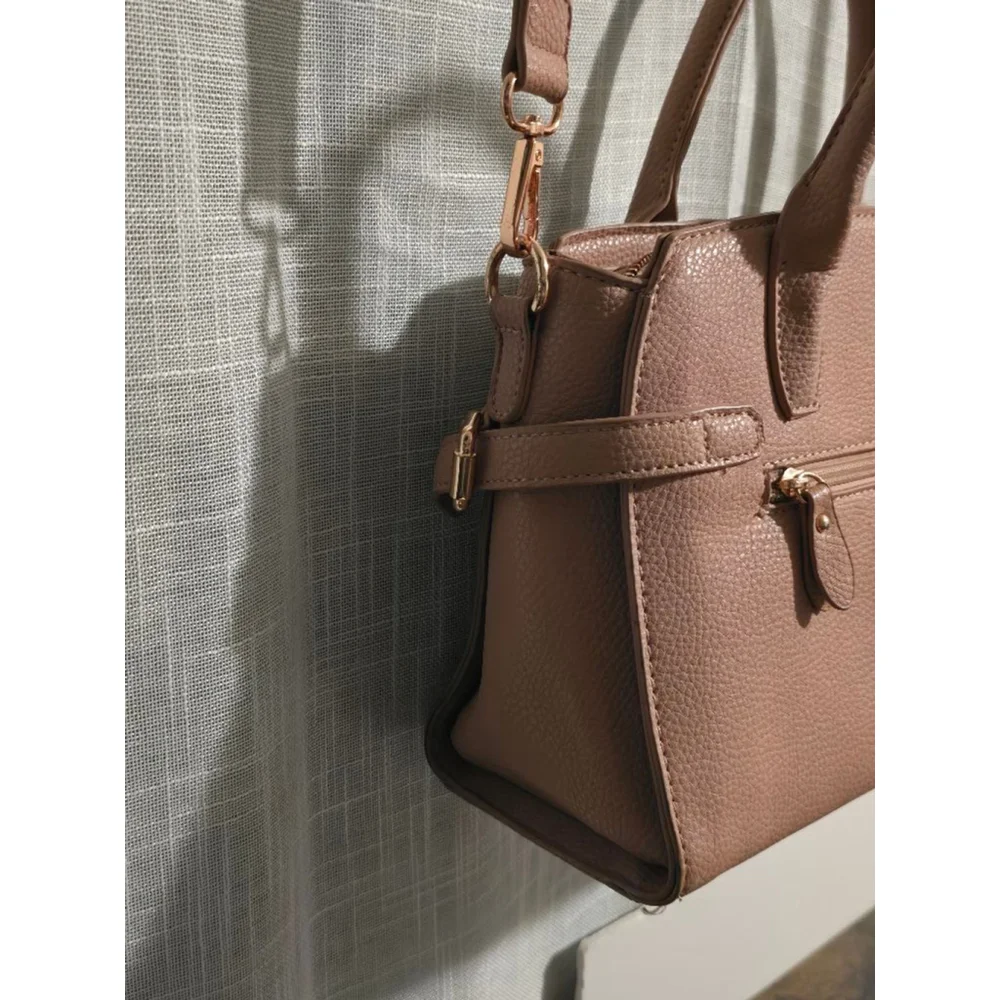 Women's‎ Unbranded Pink Satchel Shoulder or Crossbody Medium Bag